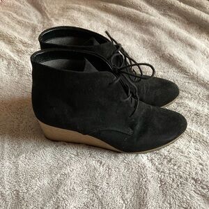 Dr Scholls Lace Up Wedge Suede Booties